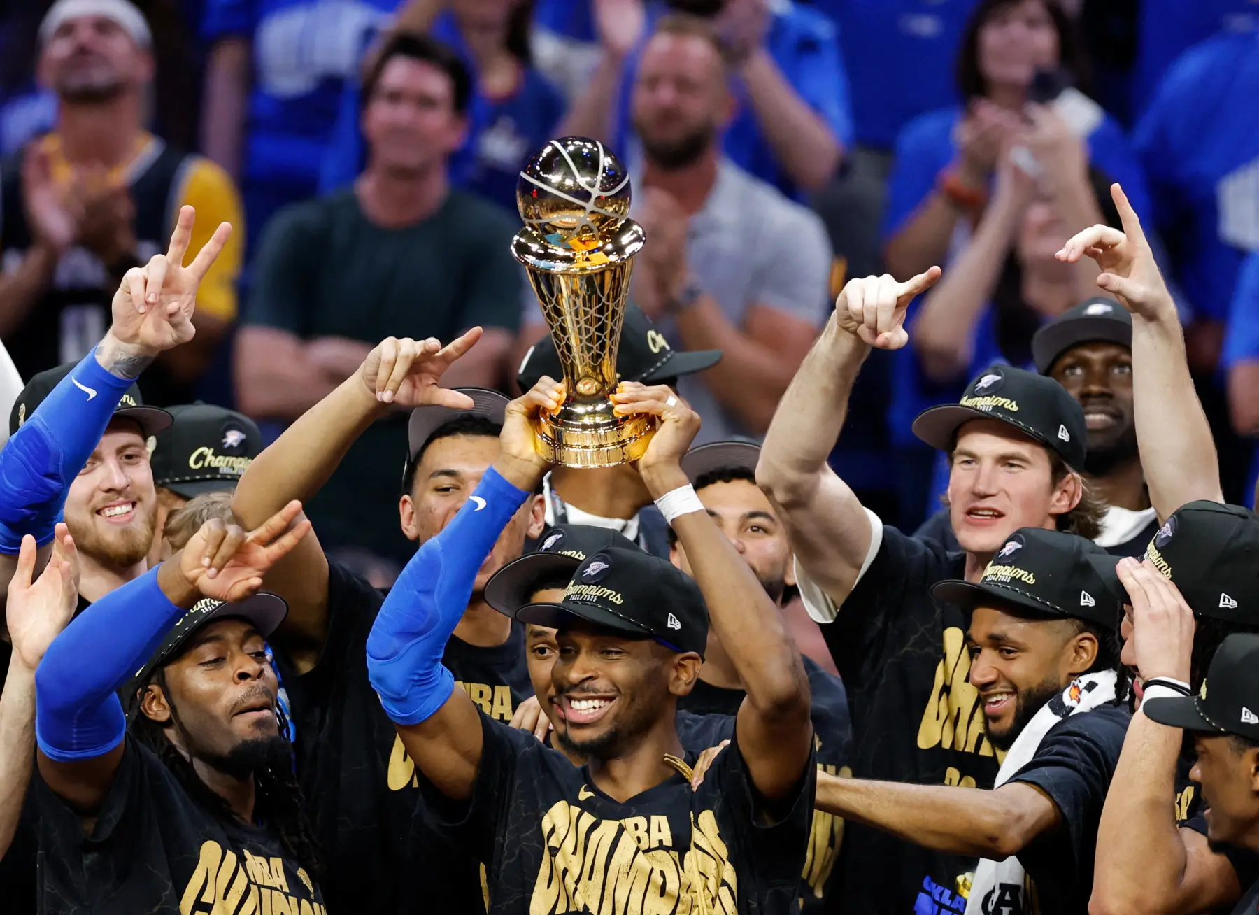 NBA MVP, Finals MVP und Scoring Champ: Shai Gilgeous-Alexander tritt dem Elite-Club bei
